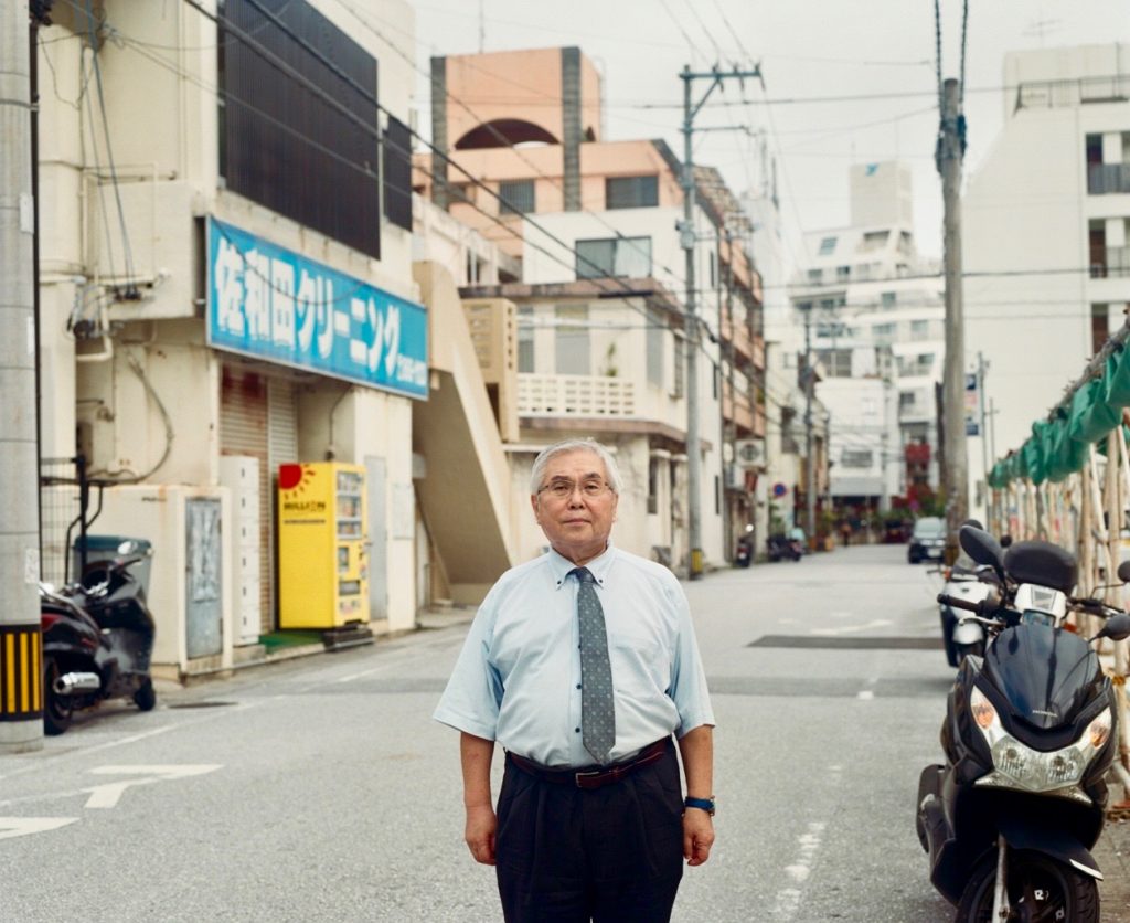 三宅俊司弁護士。1987年の沖縄国体で「日の丸」が焼き捨てられた事件の被告弁護人も務めた